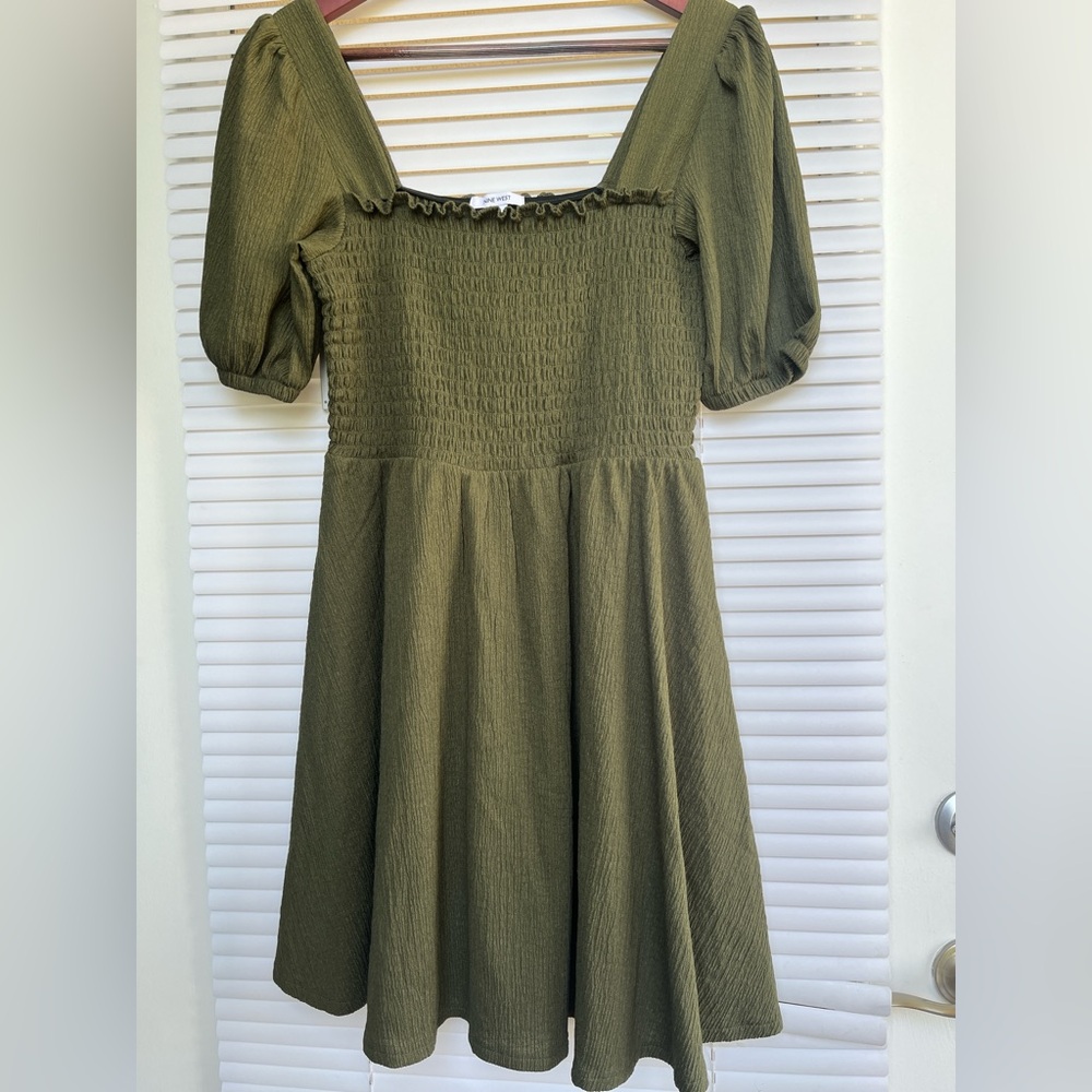 Nine West Casual Olive Dress with Puff Sleeves
